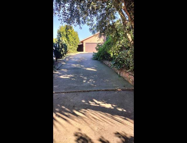 5 BEDROOM HOUSE FOR SALE IN MOSSEL BAY CENTRAL